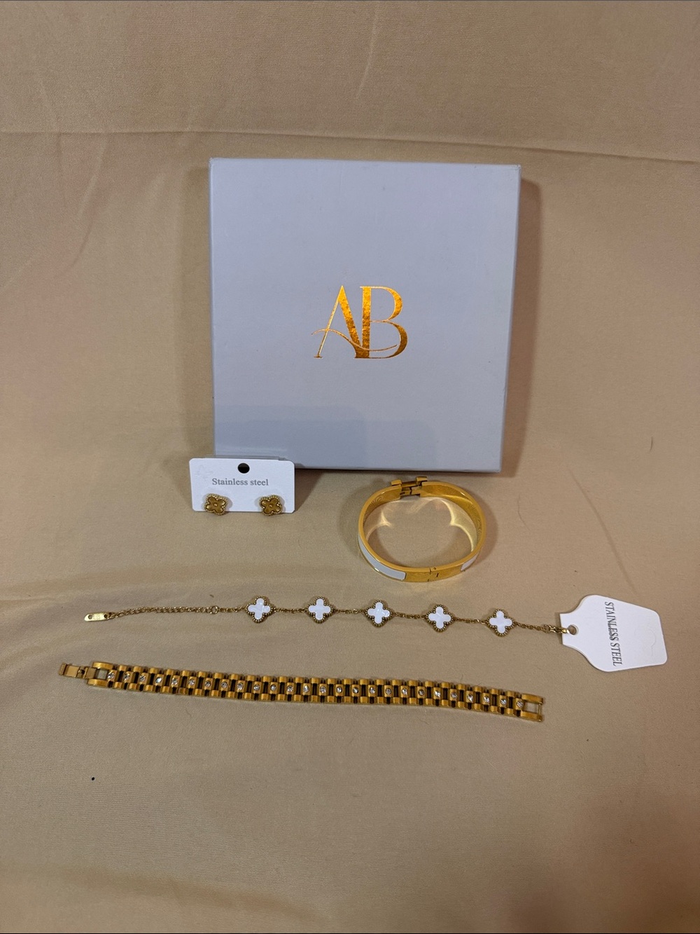 Jewelry Lot Gold-Tone Women’s Bracelet Set with White Clover Accents